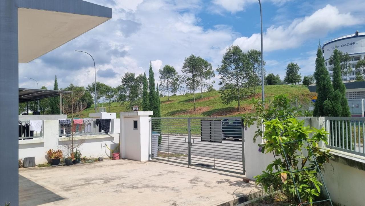 Baituljannah Homestay באטו פאהאט מראה חיצוני תמונה