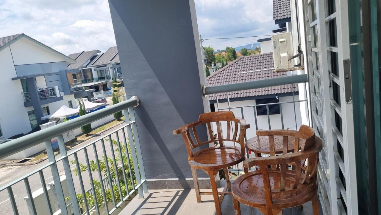Baituljannah Homestay באטו פאהאט מראה חיצוני תמונה