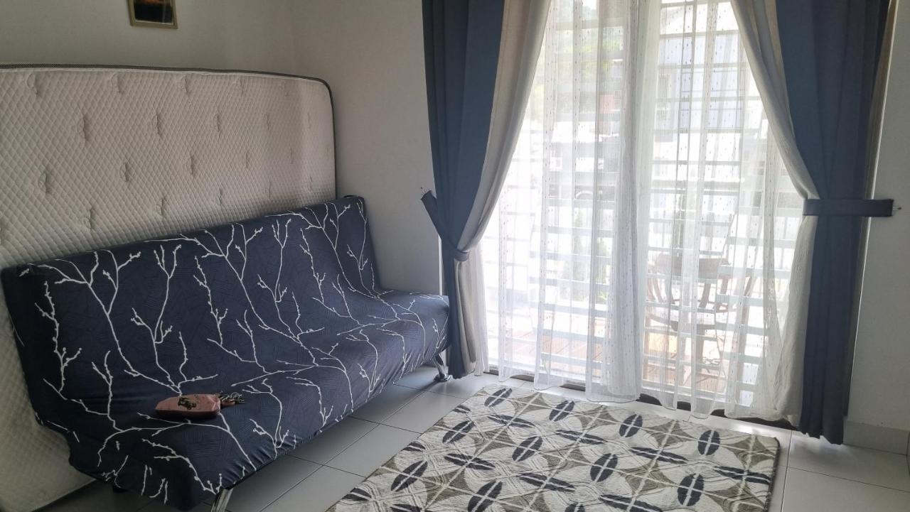 Baituljannah Homestay באטו פאהאט מראה חיצוני תמונה